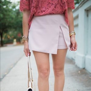 Express Cream / Off White Skort